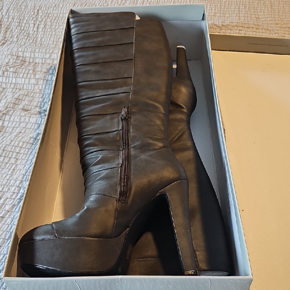 Women's Brown Platform Knee-High Boots